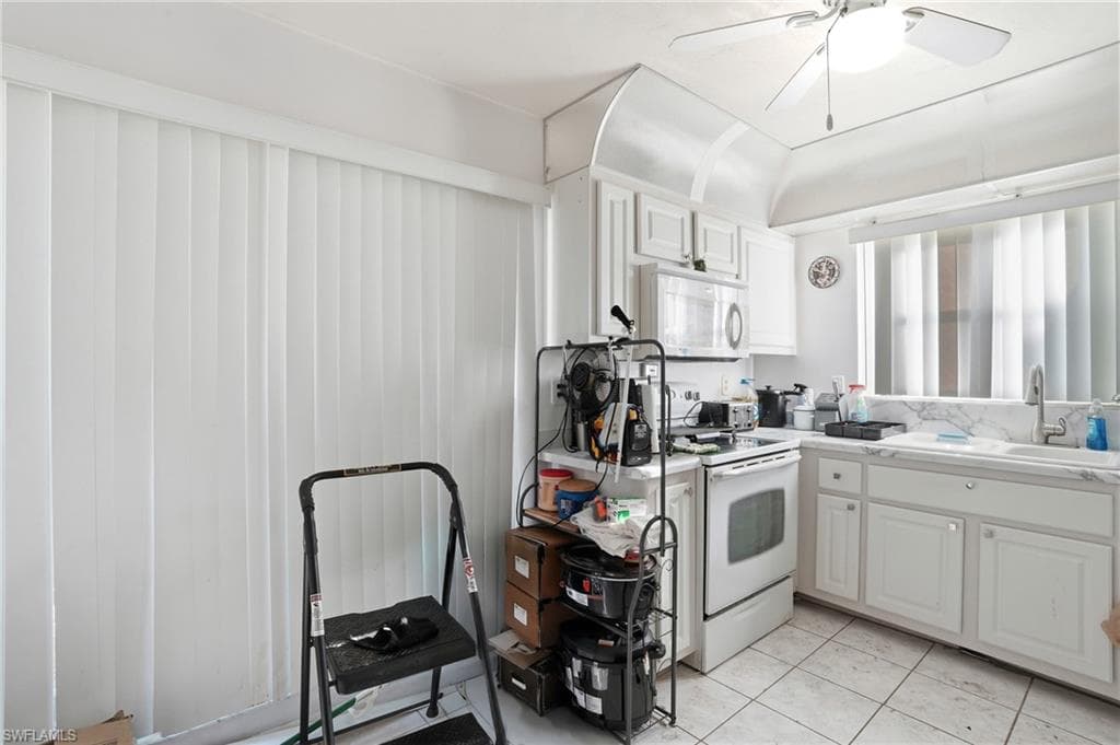 10431 New Bedford CT, LEHIGH ACRES FL 33936-6