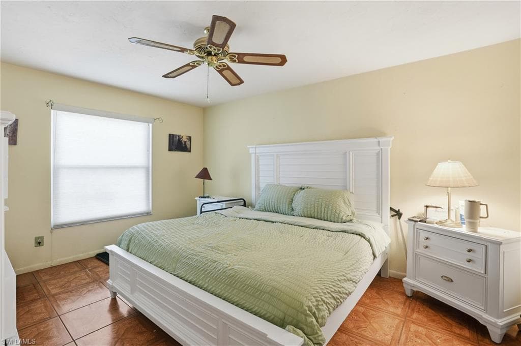 10431 New Bedford CT, LEHIGH ACRES FL 33936-8