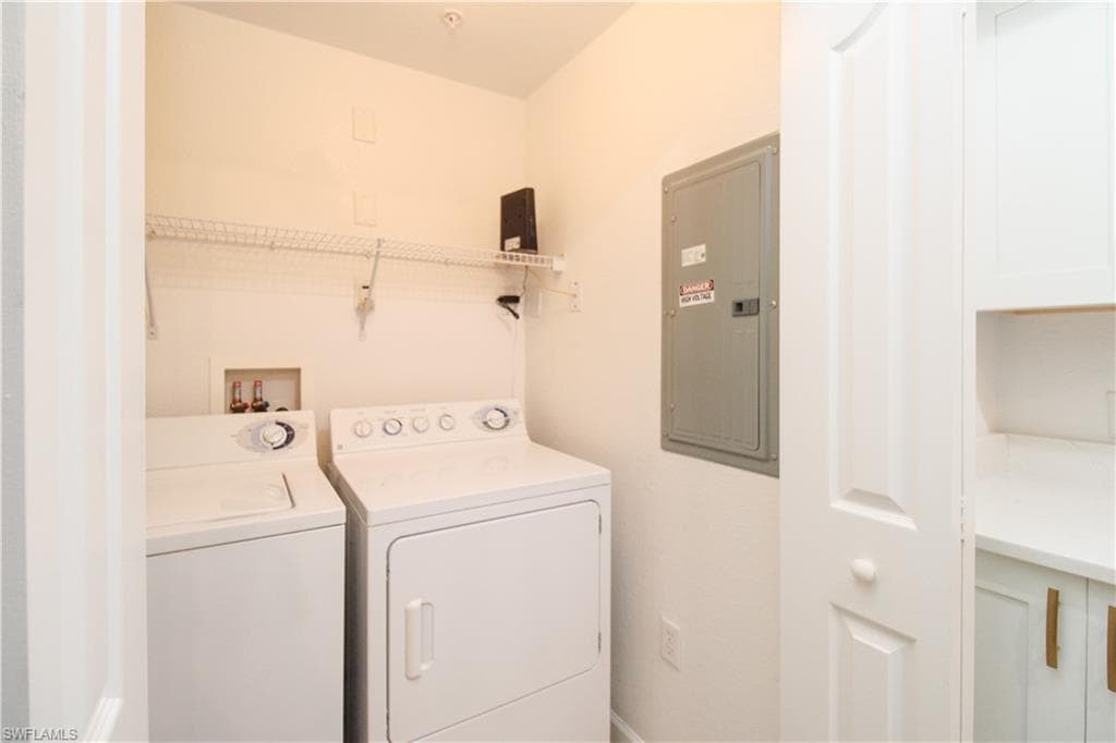 13010 Positano CIR # 102, NAPLES FL 34105-25