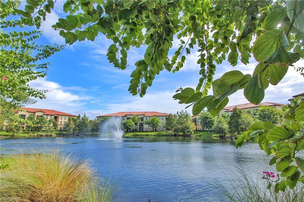 13010 Positano CIR # 102, NAPLES FL 34105-30