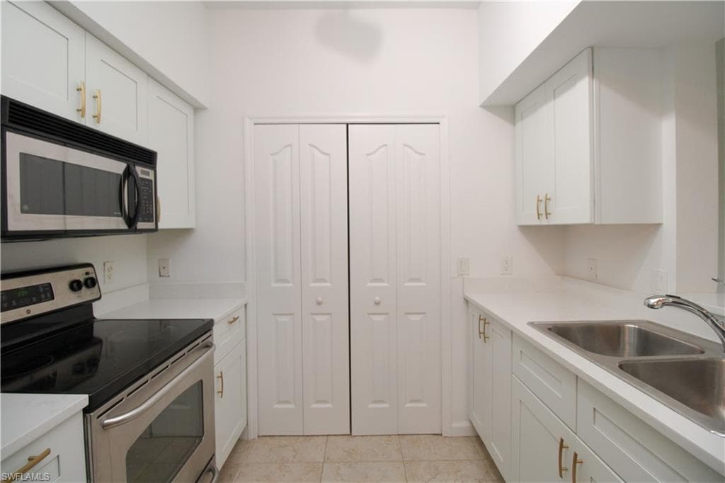 13010 Positano CIR # 102, NAPLES FL 34105-7