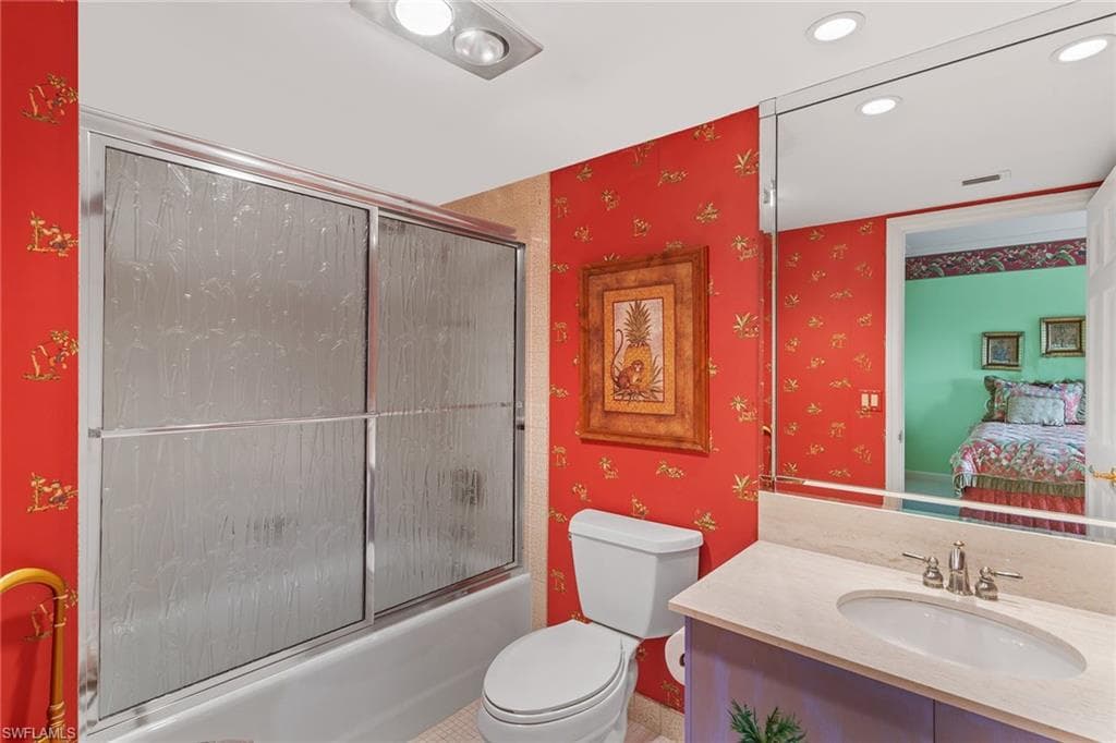 1285 Gulf Shore BLVD N # 2B, NAPLES FL 34102-26