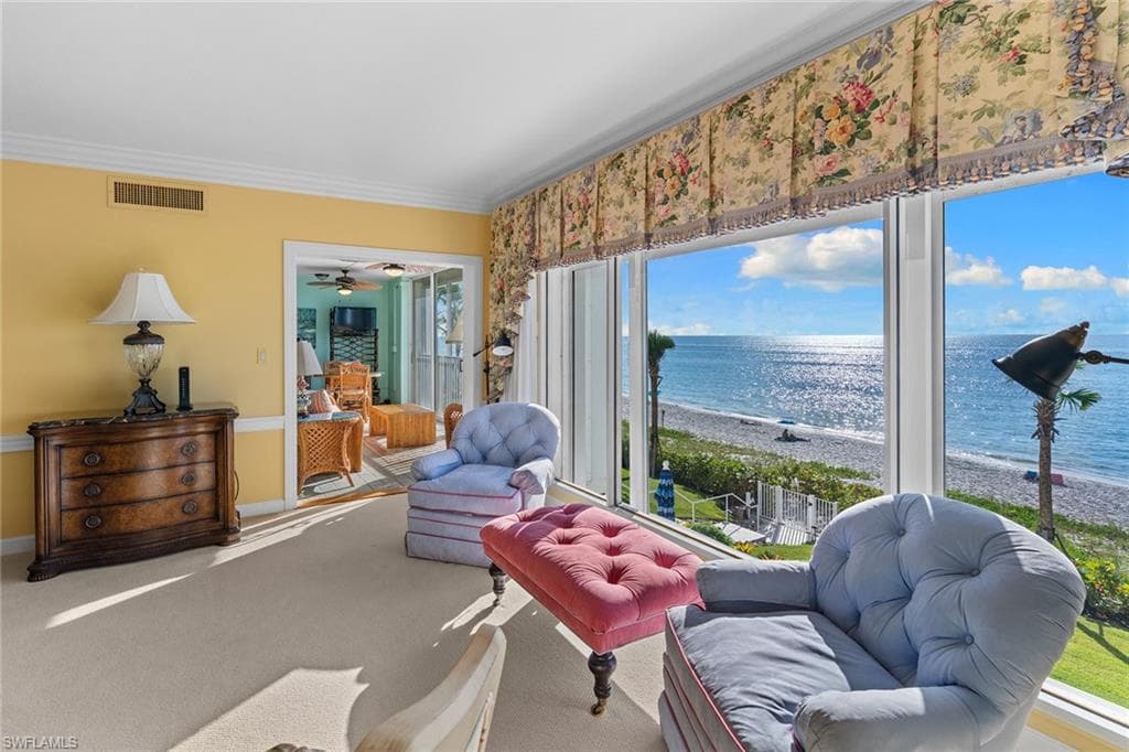 1285 Gulf Shore BLVD N # 2B, NAPLES FL 34102-8