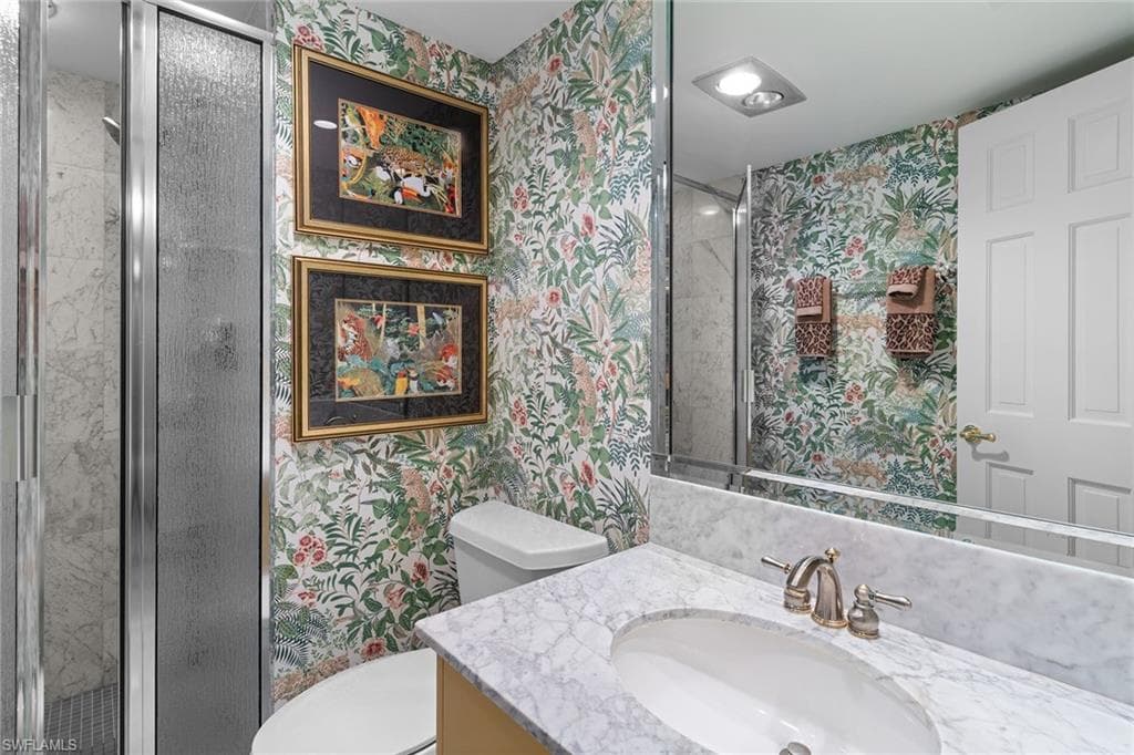 1285 Gulf Shore BLVD N # 2B, NAPLES FL 34102-29