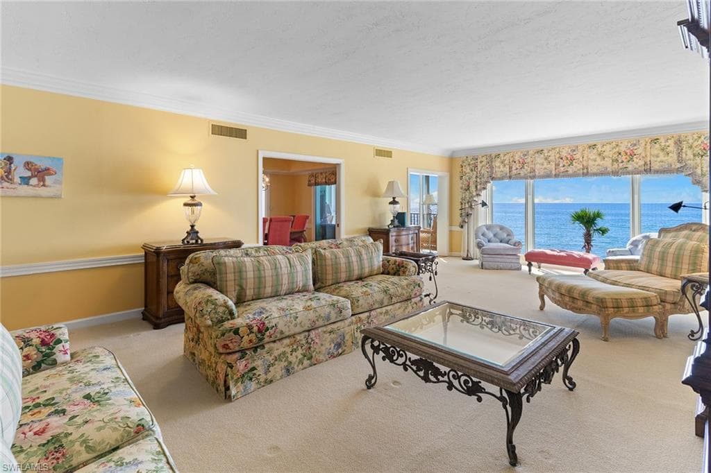 1285 Gulf Shore BLVD N # 2B, NAPLES FL 34102-7