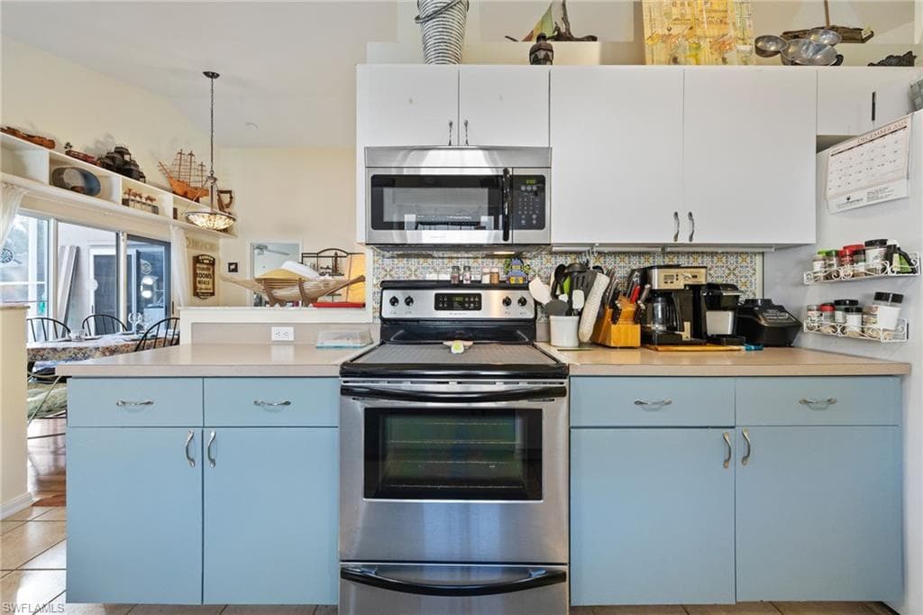 3412 Sabal Springs BLVD, NORTH FORT MYERS FL 33917-16