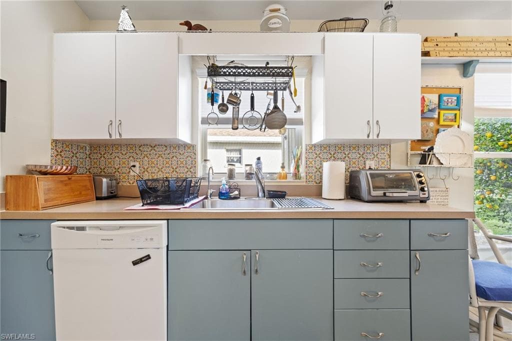 3412 Sabal Springs BLVD, NORTH FORT MYERS FL 33917-15