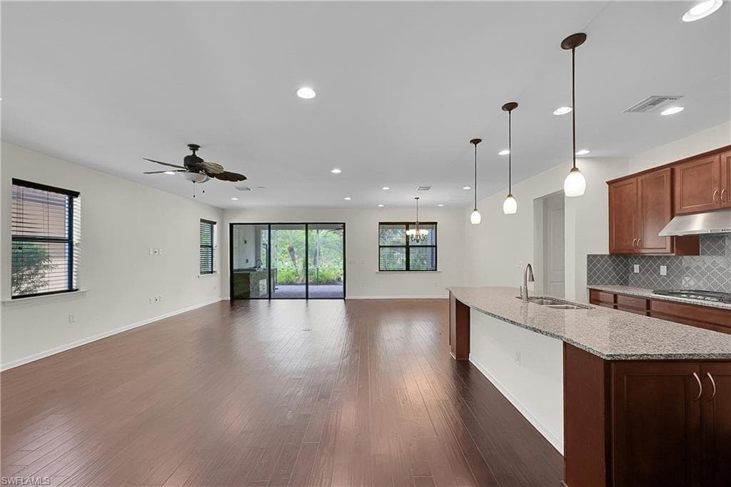 6612 Ensor CT, FORT MYERS FL 33966-2