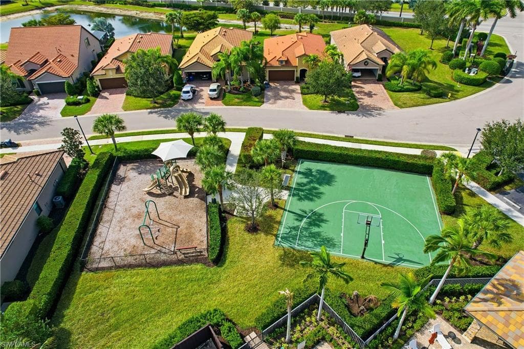 6612 Ensor CT, FORT MYERS FL 33966-38