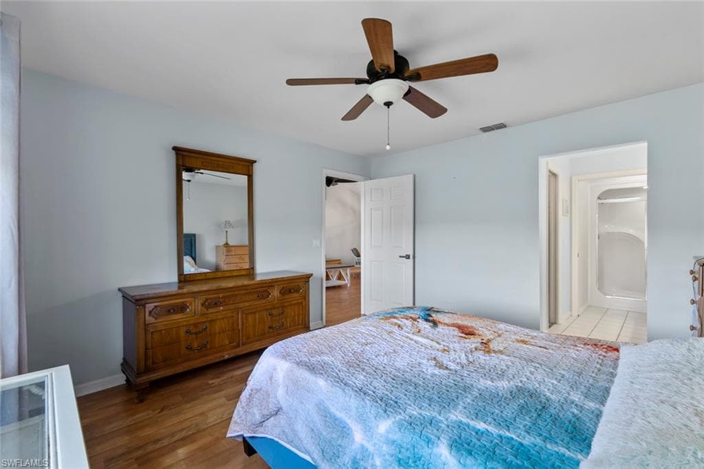121 Gabriel CIR # 108, NAPLES FL 34104-16