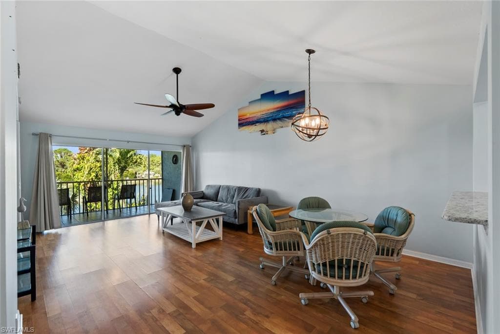 121 Gabriel CIR # 108, NAPLES FL 34104-9