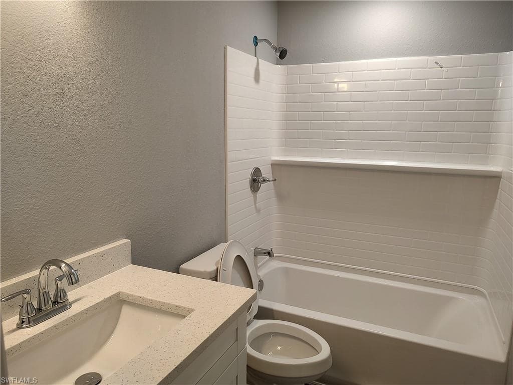 11451 Char Ann DR, FORT MYERS FL 33908-4
