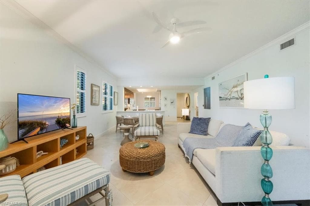 965 Sandpiper ST # J107, NAPLES FL 34102-7