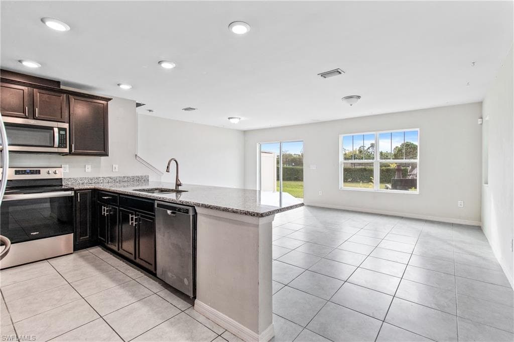 6390 Brant Bay BLVD # 108, NORTH FORT MYERS FL 33917-2