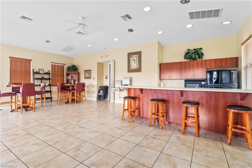 6390 Brant Bay BLVD # 108, NORTH FORT MYERS FL 33917-32