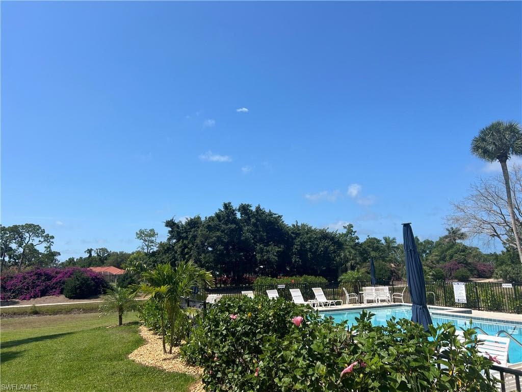 5635 Rattlesnake Hammock RD # 203, NAPLES FL 34113-7