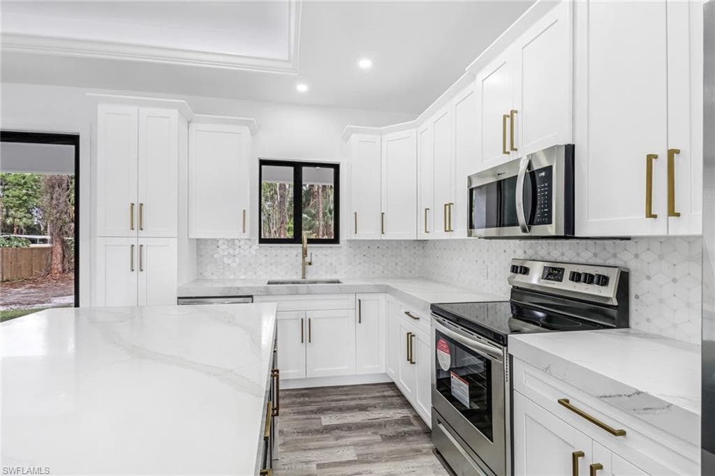 3232 47th AVE NE-22