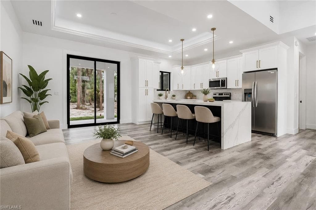 3232 47th AVE NE-5