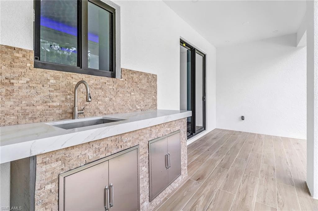 3232 47th AVE NE-11