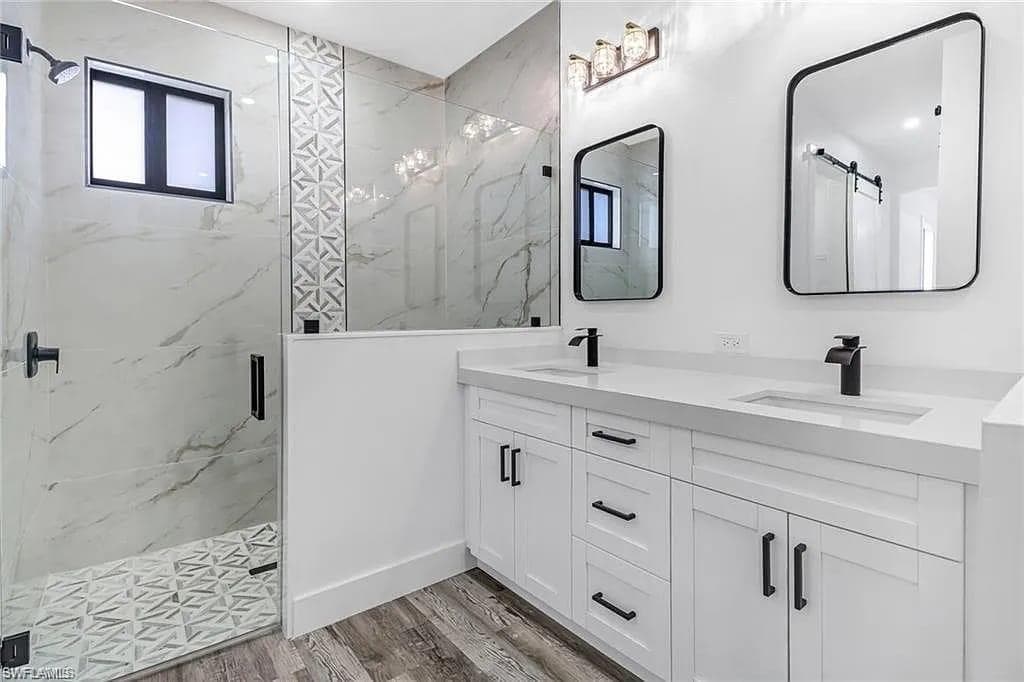3232 47th AVE NE-20