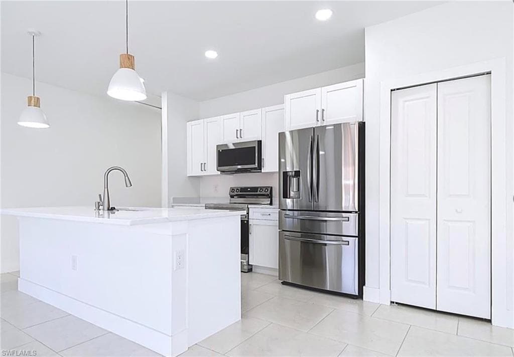 829 Wabash ST, LEHIGH ACRES FL 33974-2