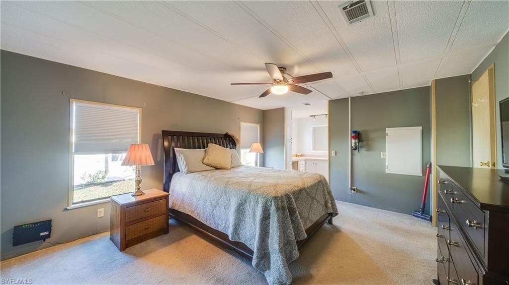 620 Horizon DR, NORTH FORT MYERS FL 33903-7