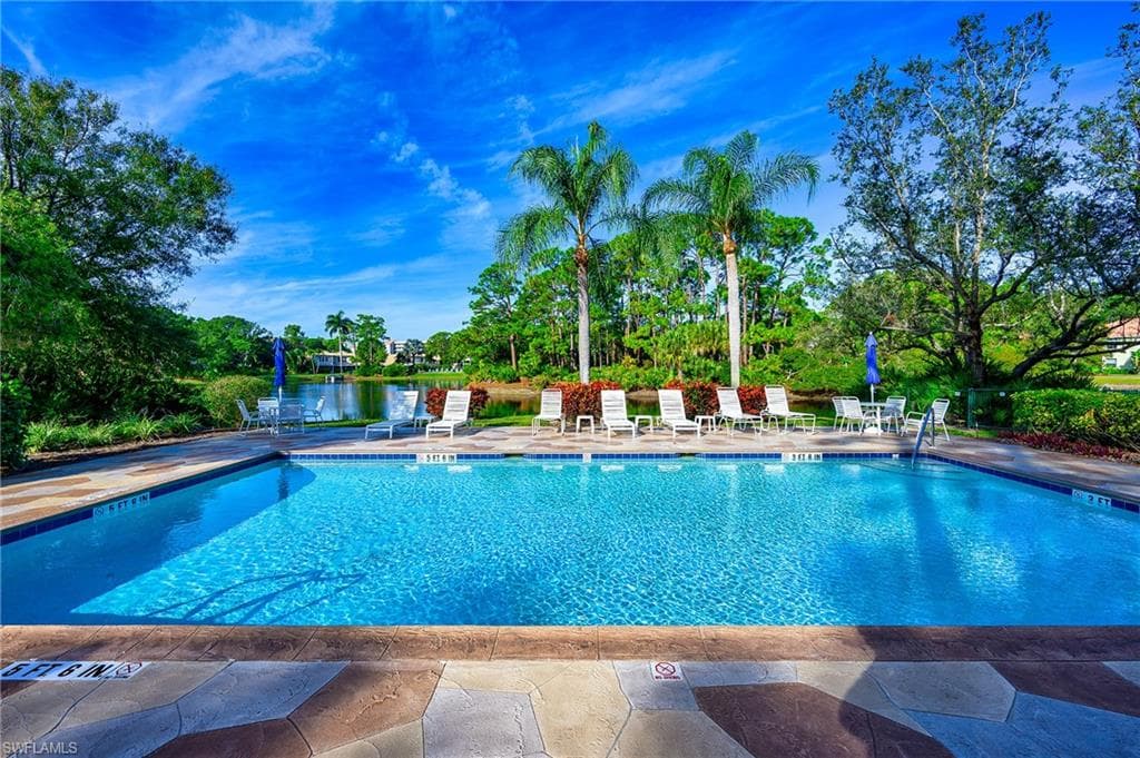 15161 Storrington PL # F101, NAPLES FL 34110-29