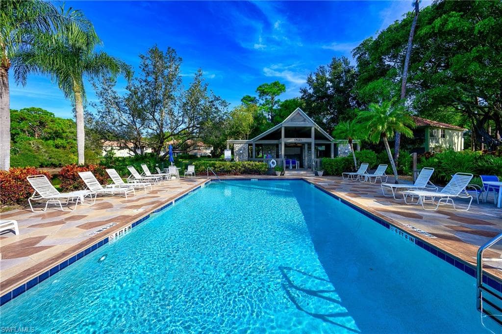 15161 Storrington PL # F101, NAPLES FL 34110-28