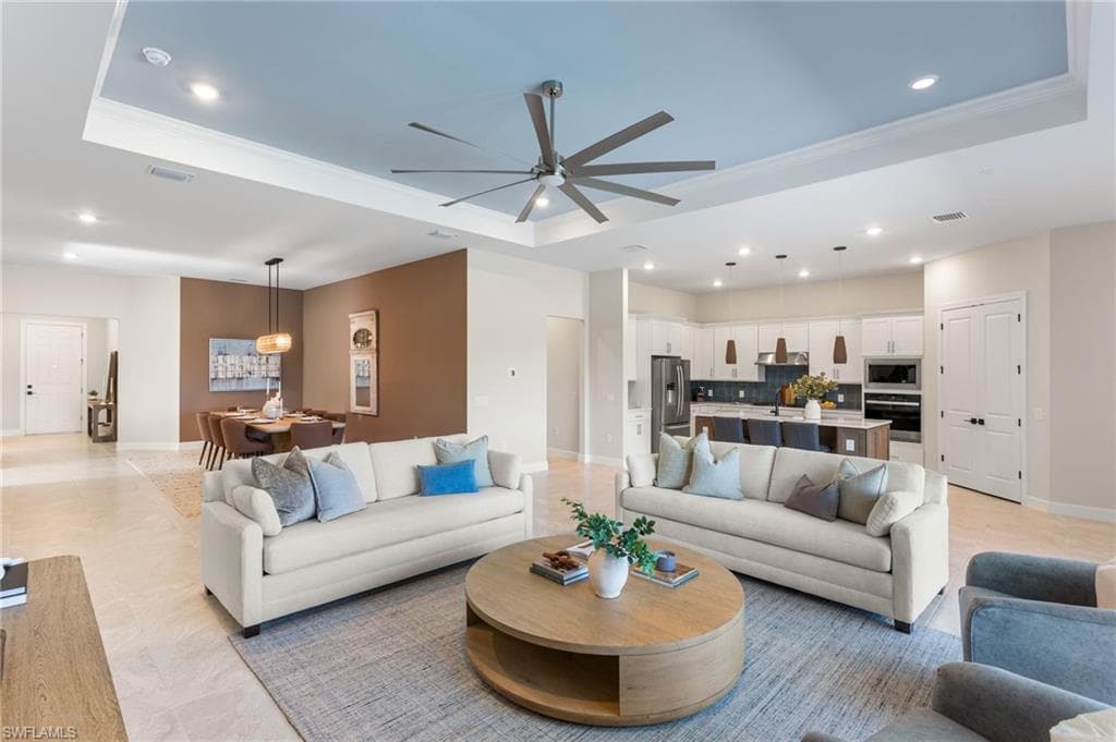 10112 Seaside WAY, BONITA SPRINGS FL 34135-8