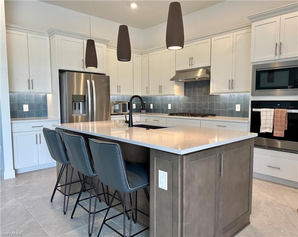 10112 Seaside WAY, BONITA SPRINGS FL 34135-9