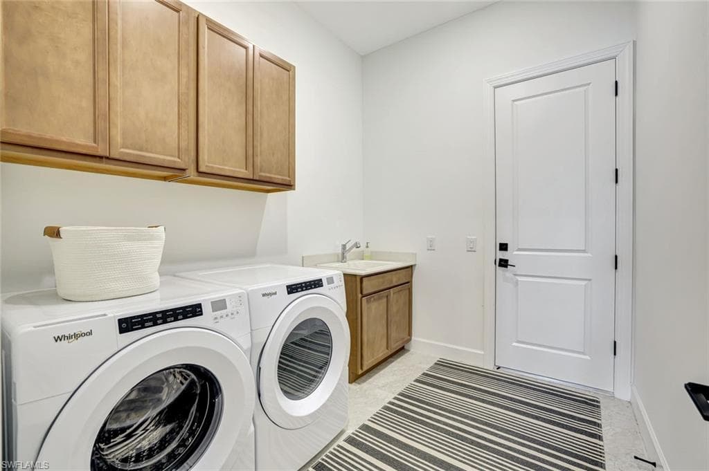 10112 Seaside WAY, BONITA SPRINGS FL 34135-24