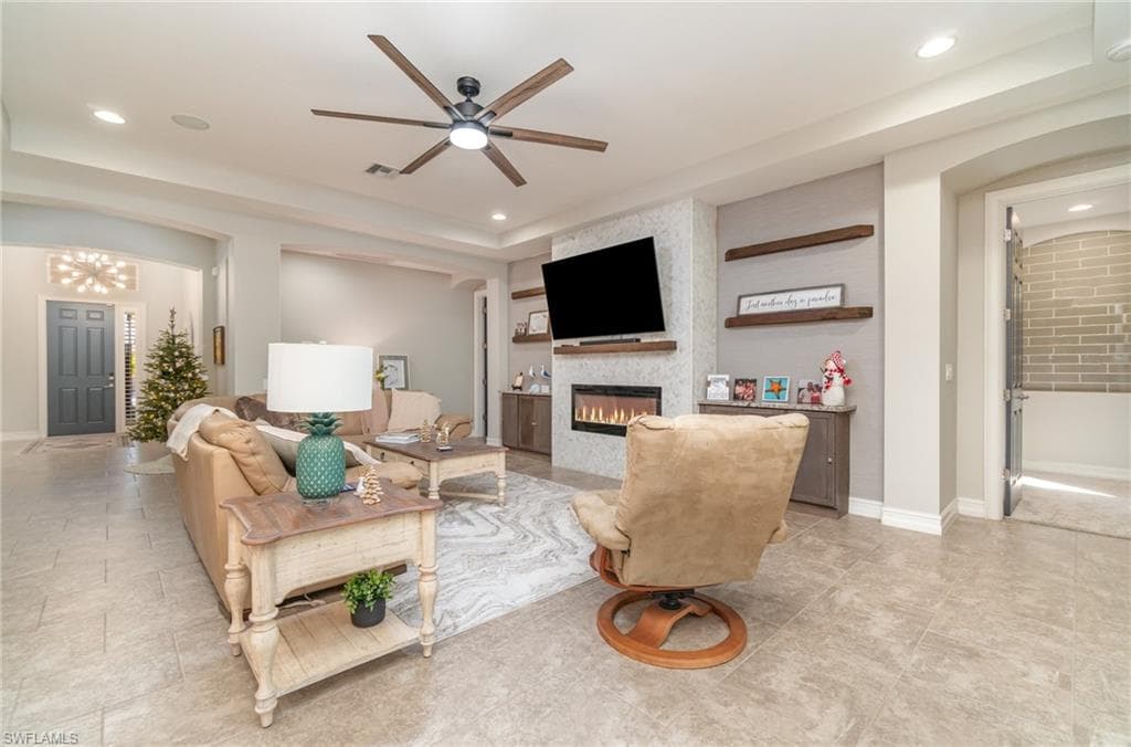 3040 Scarlet Oak PL-6