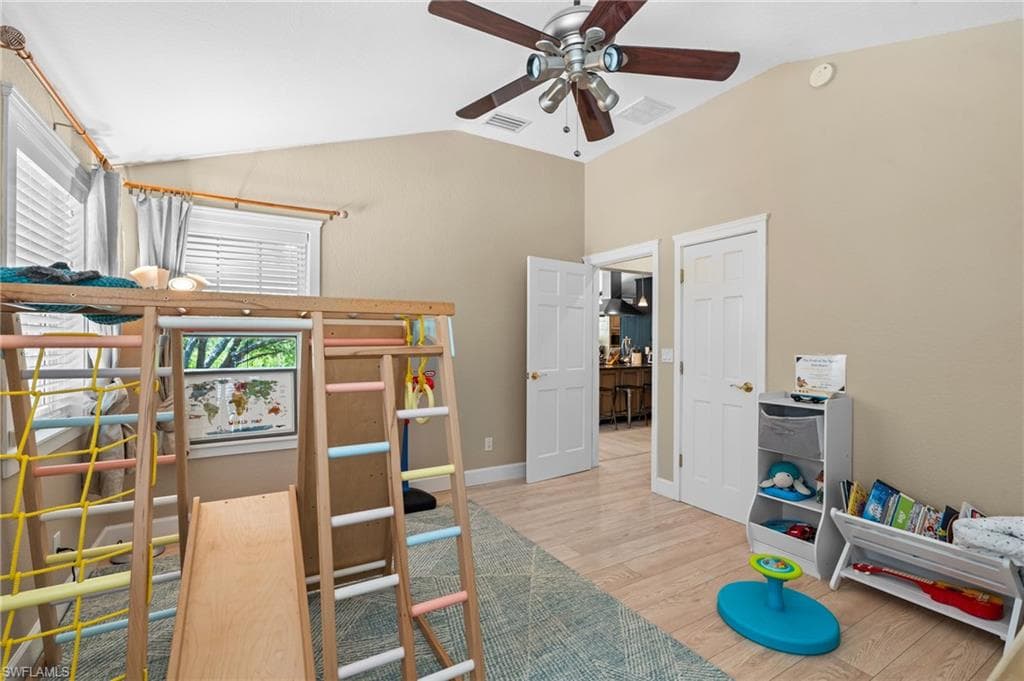 18250 Parkridge CT, FORT MYERS FL 33908-26