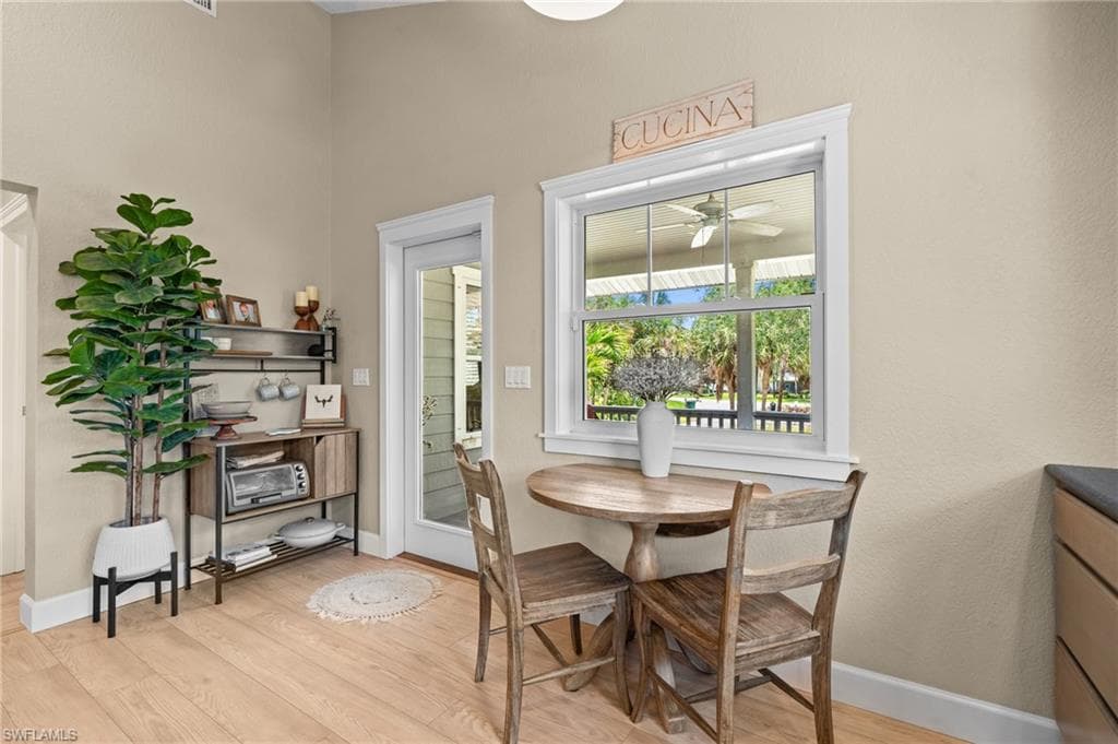 18250 Parkridge CT, FORT MYERS FL 33908-15