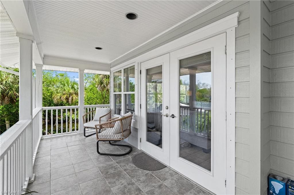 18250 Parkridge CT, FORT MYERS FL 33908-27