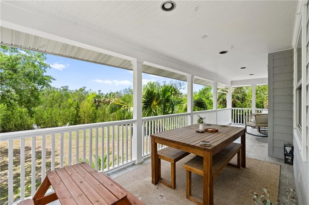 18250 Parkridge CT, FORT MYERS FL 33908-28
