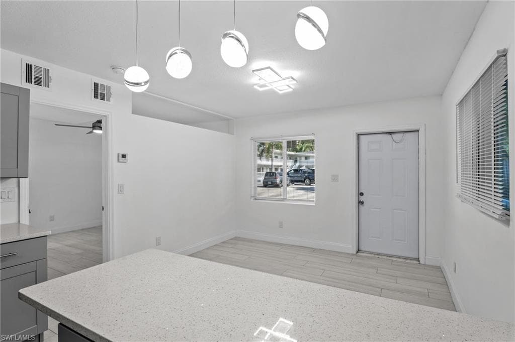2590 1st ST # 115, FORT MYERS FL 33901-6