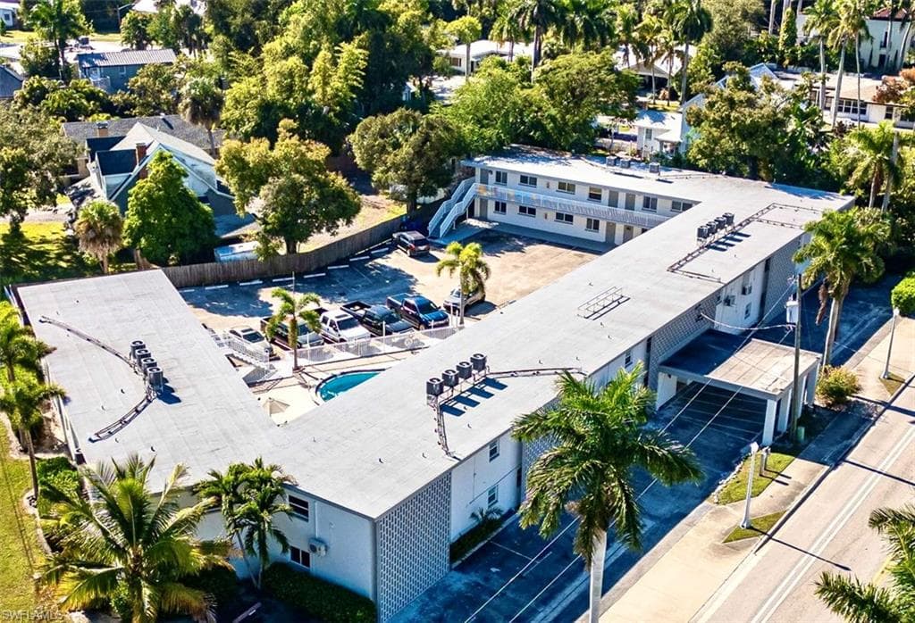 2590 1st ST # 115, FORT MYERS FL 33901-17