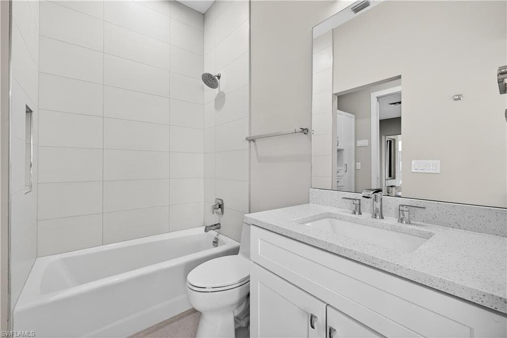 12540 Panasoffkee DR, NORTH FORT MYERS FL 33903-36