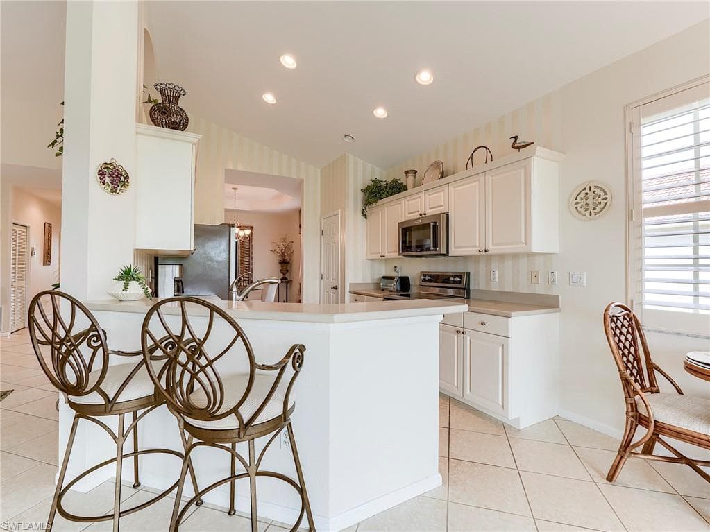 16125 Mount Abbey WAY # 201, FORT MYERS FL 33908-12