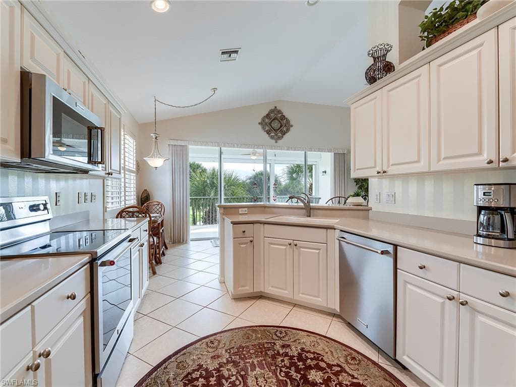 16125 Mount Abbey WAY # 201, FORT MYERS FL 33908-15