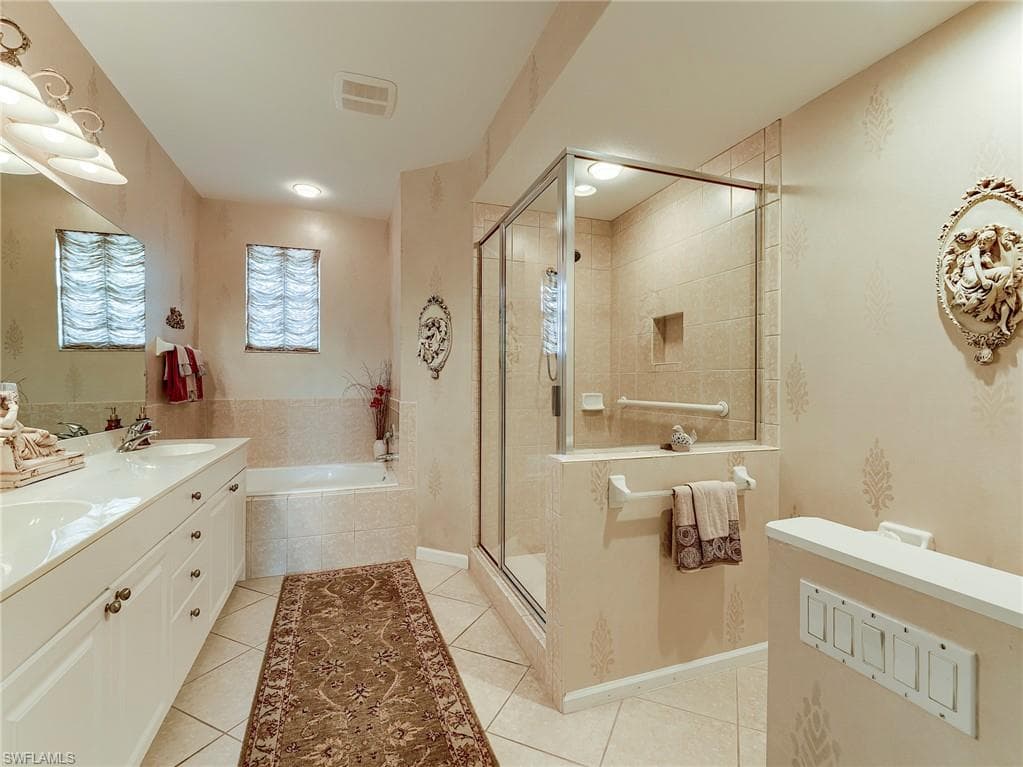 16125 Mount Abbey WAY # 201, FORT MYERS FL 33908-27