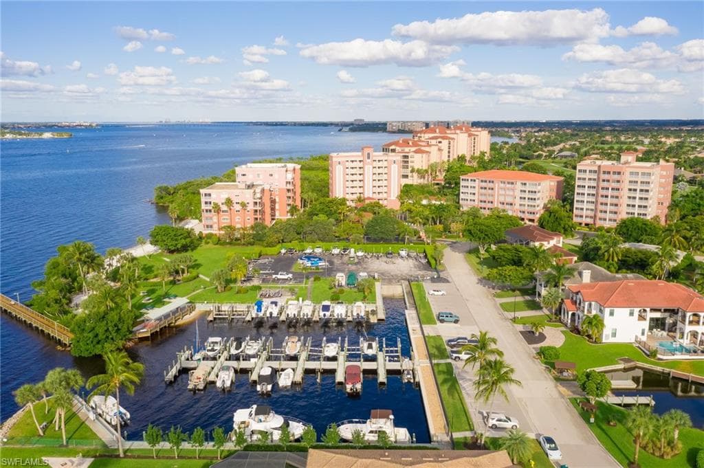 5441 Peppertree DR # 5, FORT MYERS FL 33908-30