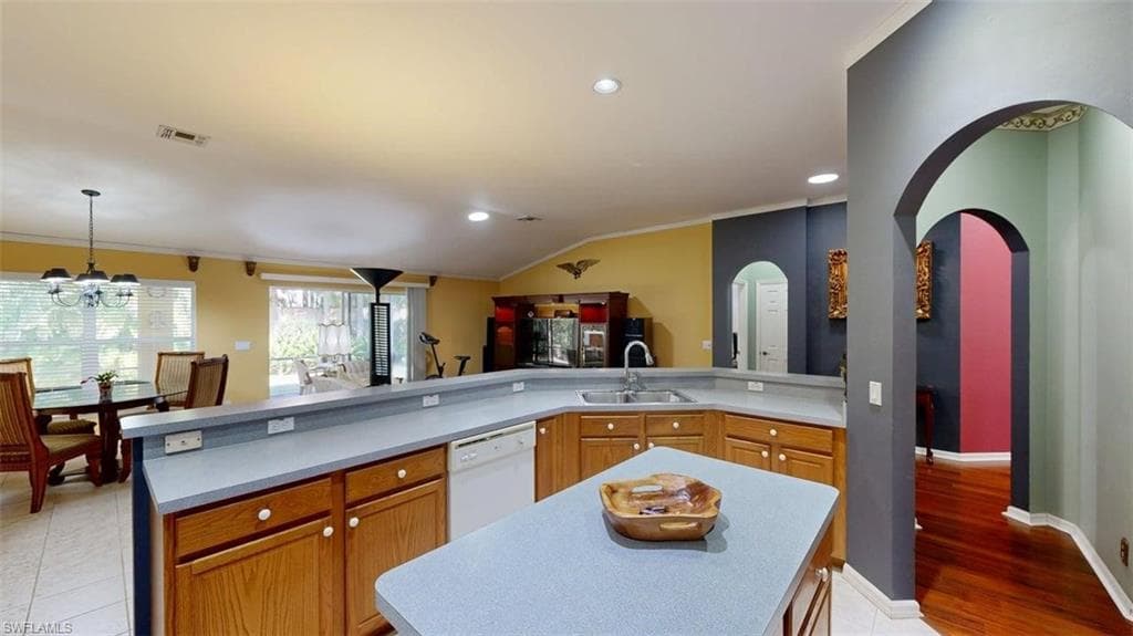 285 Spider Lily LN, NAPLES FL 34119-22