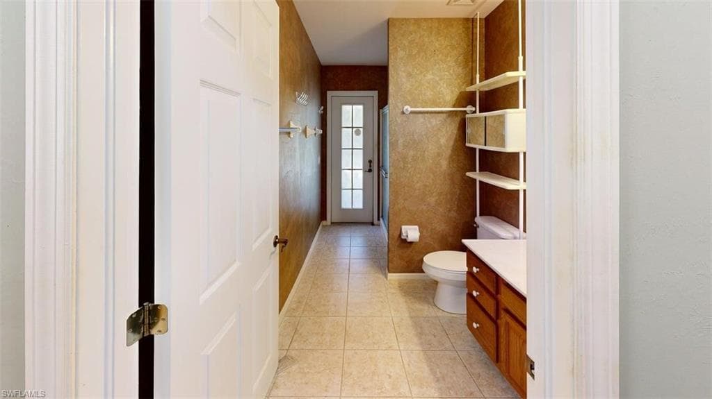 285 Spider Lily LN, NAPLES FL 34119-41