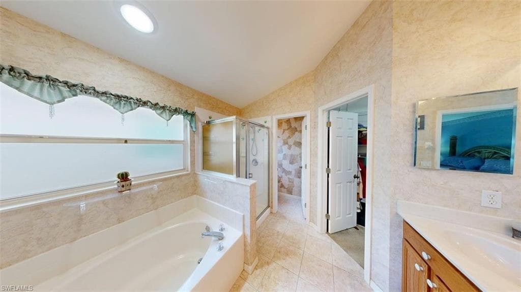 285 Spider Lily LN, NAPLES FL 34119-35
