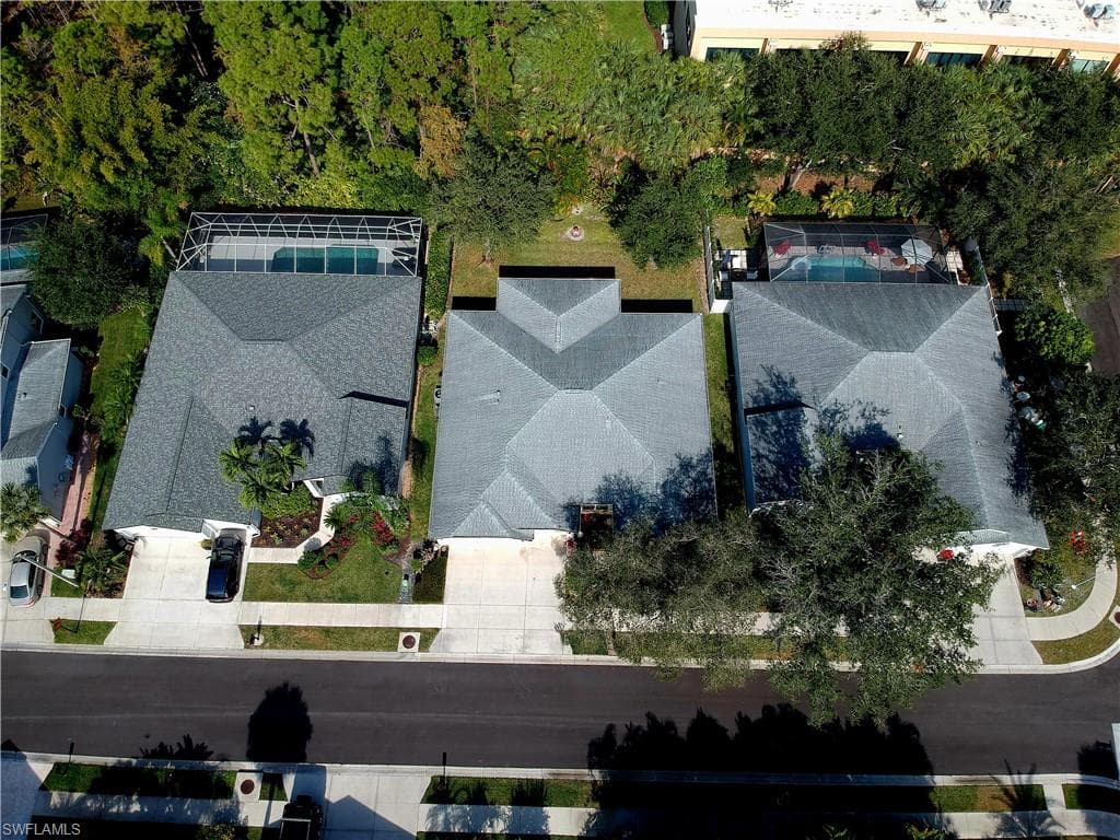 285 Spider Lily LN, NAPLES FL 34119-44