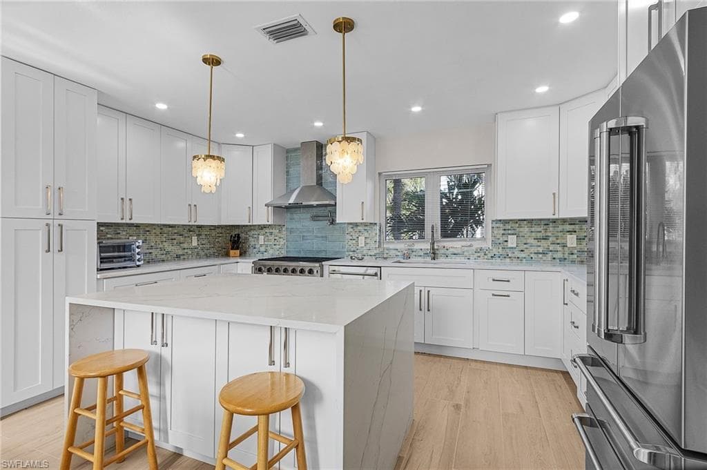 1543 San Carlos Bay DR, SANIBEL FL 33957-5