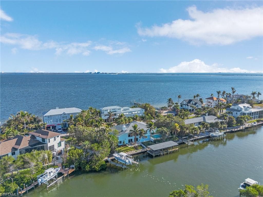 1543 San Carlos Bay DR, SANIBEL FL 33957-32