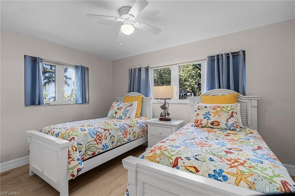 1543 San Carlos Bay DR, SANIBEL FL 33957-17